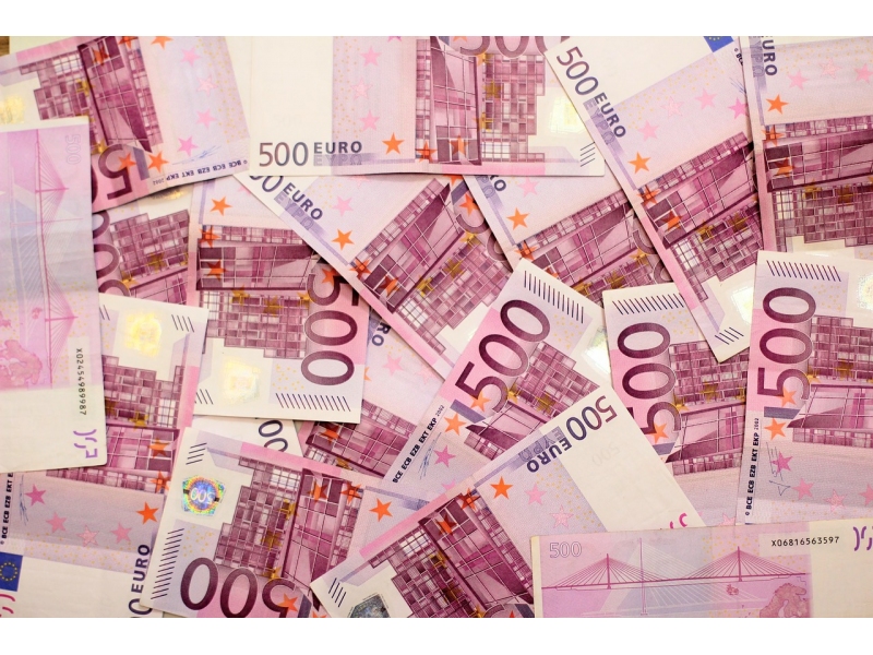 Rezervele valutare ale BNR au crescur cu peste 2.500 milioane de euro