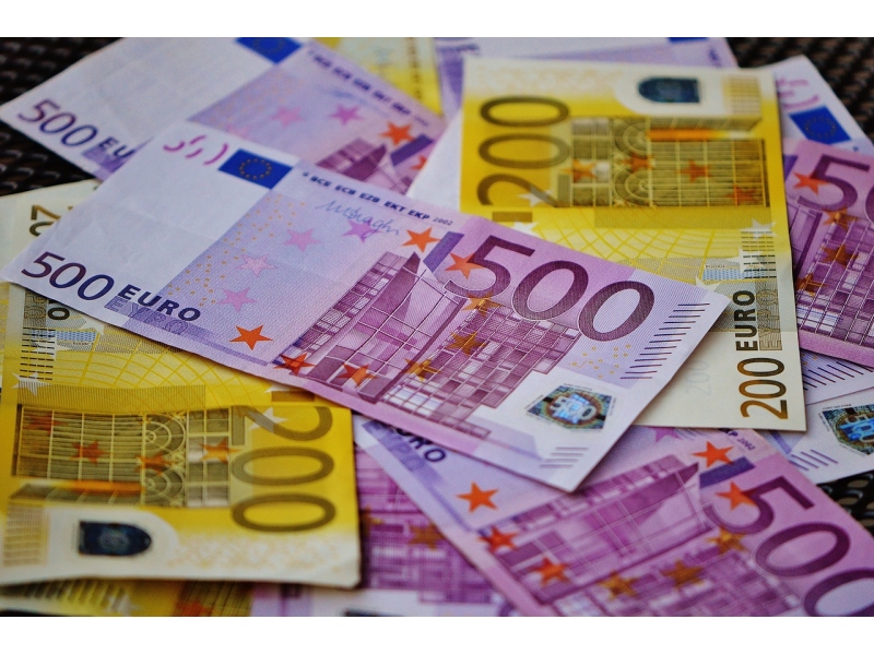 Deficitul contului curent a crescut pana la 2,171 miliarde de euro